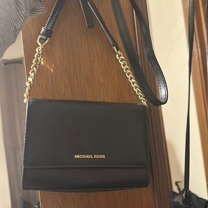Michael Kors purse never used